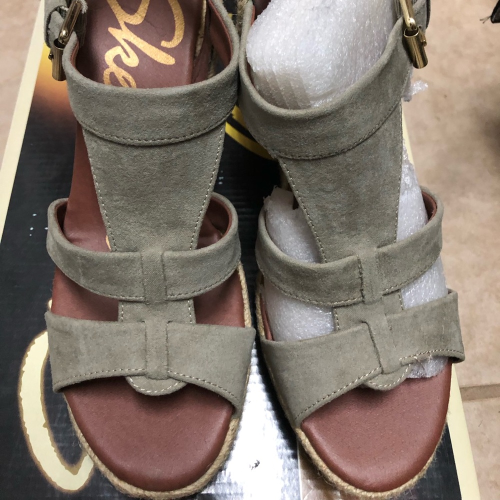 Sketchers wedge sandals